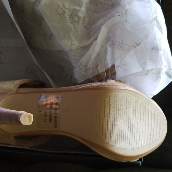 Pink Velvet Heels!! ⚡1 PAIR LEFT!!⚡ - Picture 6 of 6